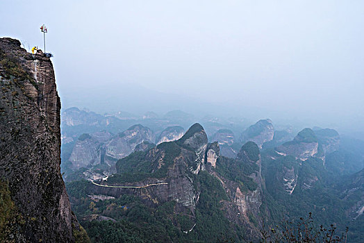 lo rong bach kim