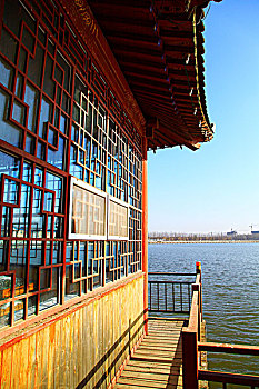quay thu mb